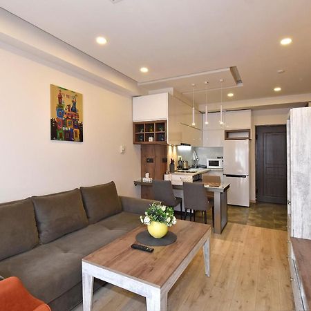 Home4You Apartments On Koghbatsi Erivan Exterior foto