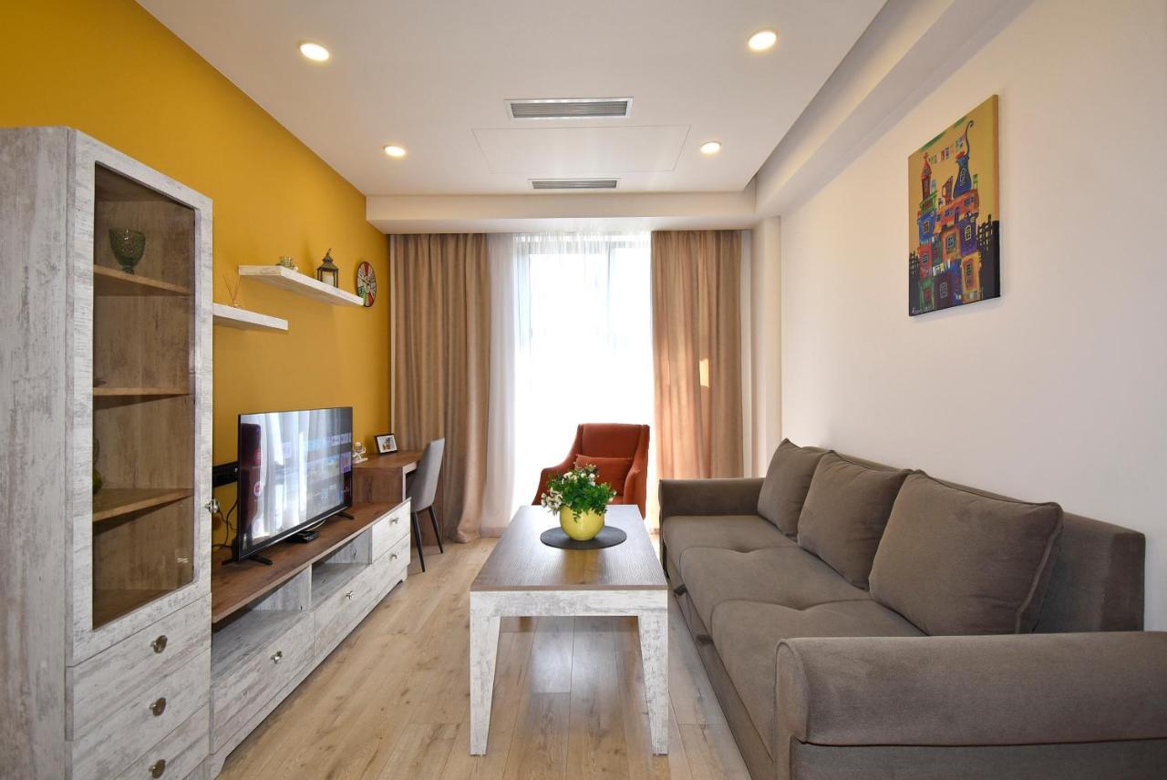 Home4You Apartments On Koghbatsi Erivan Exterior foto