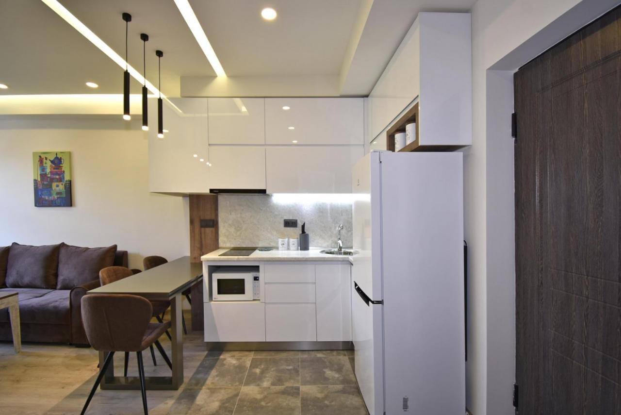 Home4You Apartments On Koghbatsi Erivan Exterior foto